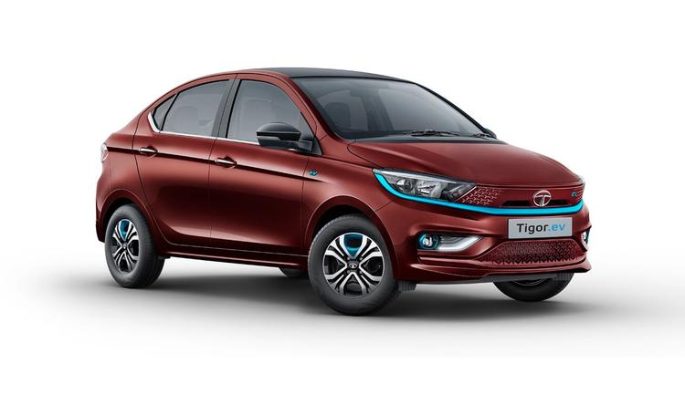 Tata Motors Offers Discounts For Onam On Its Passenger Vehicles; Tigor EV Available With Highest Benefits केरल में ओणम त्यौहार को मद्देनज़र रखते हुए, टाटा मोटर्स अपने यात्री वाहन रेंज पर ₹80,000 तक का लाभ दे रही है.