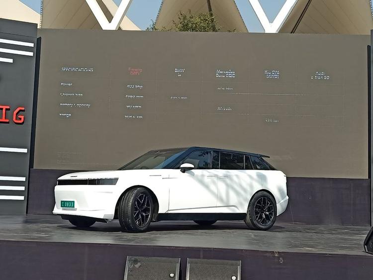 Pravaig Defy Electric SUV Launched In India; Priced At Rs. 39.5 Lakh भारतीय ईवी स्टार्टअप, Pravaig डायनेमिक्स, ने भारत में पूरी तरह से स्वदेशी और इलेक्ट्रिक SUV, 'Defy' लॉन्च की है. इसकी कीमत ₹39.5 लाख (एक्स-शोरूम) तय की गई है.