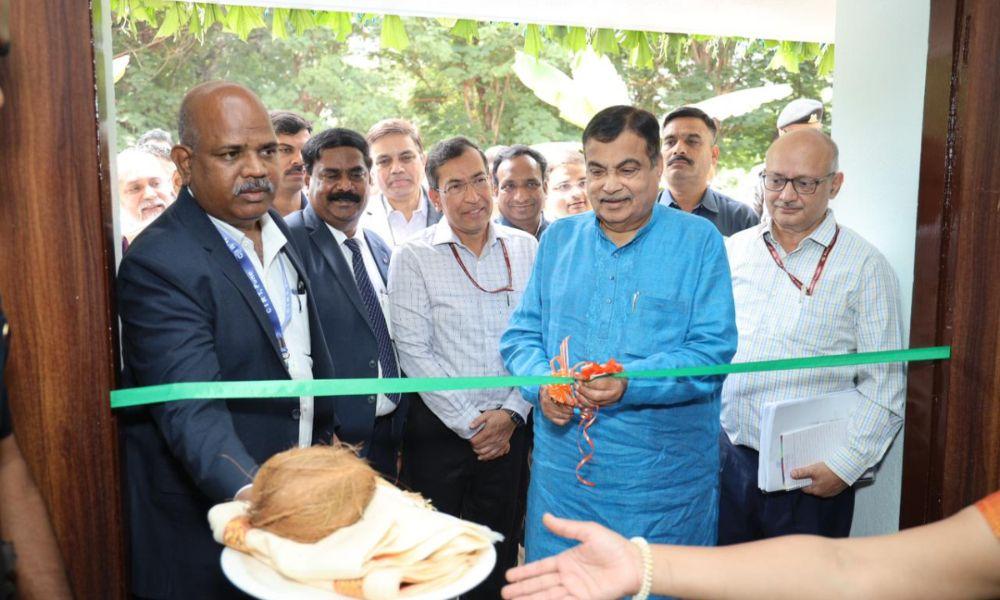 नितिन गडकरी ने भारत एनकैप कमांड-एंड-कंट्रोल सेंटर का उद्घाटन किया नितिन गडकरी ने भारत एनकैप कमांड-एंड-कंट्रोल सेंटर का उद्घाटन किया