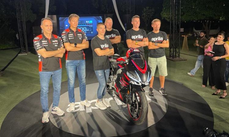 Aprilia RS 457 Unveiled in India; Pre-Bookings Started RS 660 पर आधारित 457 एक सब-500cc सुपरस्पोर्ट है जो बिल्कुल नए पैरेलल-ट्विन इंजन के साथ आती है.