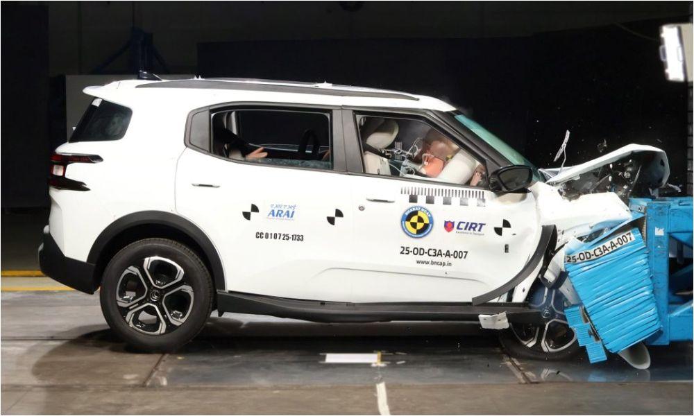 सिट्रॉएन एयरक्रॉस के 5-सीट वैरिएंट को भारत एनकैप क्रैश टैस्ट में 5 स्टार की सुरक्षा रेटिंग मिली एयरक्रॉस स्वैच्छिक भारत न्यू कार असेसमेंट प्रोग्राम के तहत टैस्टिंग किया जाने वाला दूसरा सिट्रॉएन मॉडल है.