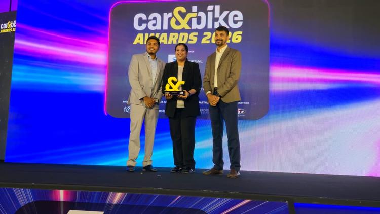 car&bike Awards 2026: Vida VX2 is Electric Scooter of the Year संक्षिप्त परिचय: एक व्यावहारिक, लचीला और किफायती इलेक्ट्रिक स्कूटर जो रोजमर्रा की इलेक्ट्रिक यात्रा को पहले से कहीं अधिक आसान बनाता है.