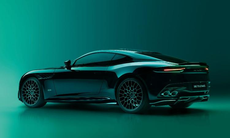Aston Martin DBS 770 Ultimate Revealed; Marks The End Of The Current DBS डीबीएस 770 न केवल सबसे शक्तिशाली डीबीएस है बल्कि कंपनी की अब तक की सबसे ताकतवर कार भी है.