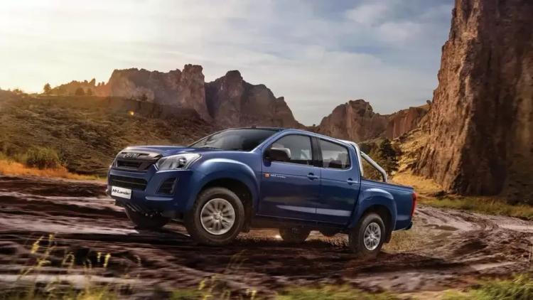 Isuzu Motors Announces Service Camp For Customers Across India इसुजु आई-केयर मॉनसून कैंप में डी-मैक्स ग्राहकों के लिए मुफ्त 37-पॉइंट चेक-अप, टॉप वॉश, लेबर, पार्ट्स और ऑयल पर छूट शामिल है.