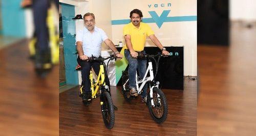 वान मोटो अर्बनस्पोर्ट और अर्बनस्पोर्ट प्रो ई- साइकिल लॉन्च, कीमत Rs. 62,999 से शुरू वान मोटो अर्बनस्पोर्ट और अर्बनस्पोर्ट प्रो ई- साइकिल लॉन्च, कीमत Rs. 62,999 से शुरू