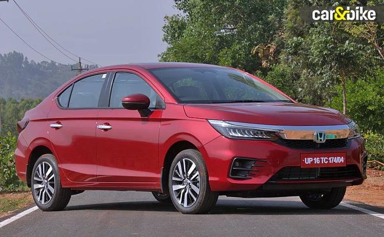 Hybrid Cars May Receive EV-Level Incentives Under Delhi's New Draft Policy दिल्ली में रु.20 लाख तक की कीमत वाली हाइब्रिड कारों को रोड टैक्स और रजिस्ट्रेशन शुल्क से छूट दी जा सकती है.