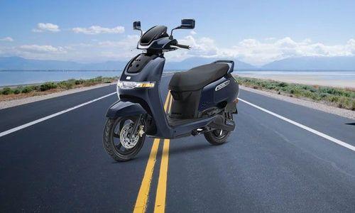 TVS Delivers Over 200 iQube Electric Scooters In One Day टीवीएस ने कहा कि उसने लॉन्च होने के बाद से राष्ट्रीय राजधानी में अपने बदले हुए इलेक्ट्रिक स्कूटर की 2,000 से अधिक यूनिट्स की डिलेवरी की है.