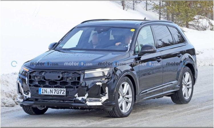 2024 Audi Q7 Facelift Spy Shots Hint At Bolder Face For The Refreshed SUV 2024 ऑडी Q7 फेसलिफ्ट टैस्टिंग के दौरान दिखी