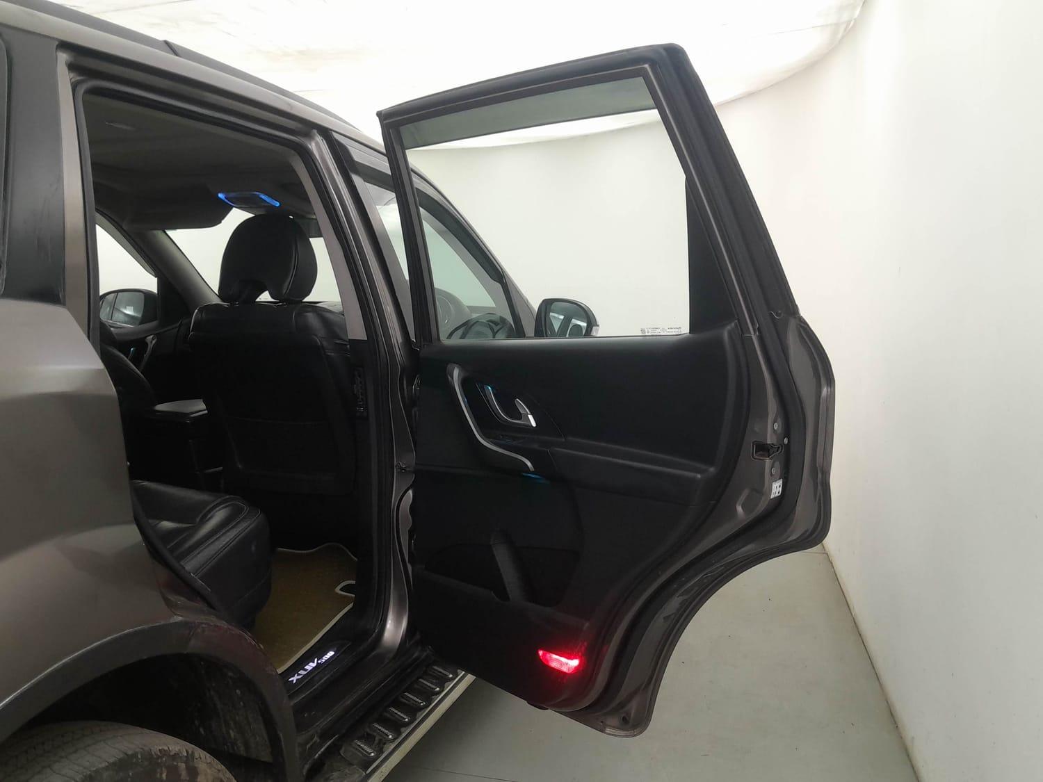 यूज़्ड 2017 महिंद्रा एक्सयूवी500, Pune 19 यूज़्ड 2017 महिंद्रा एक्सयूवी500, Pune 19