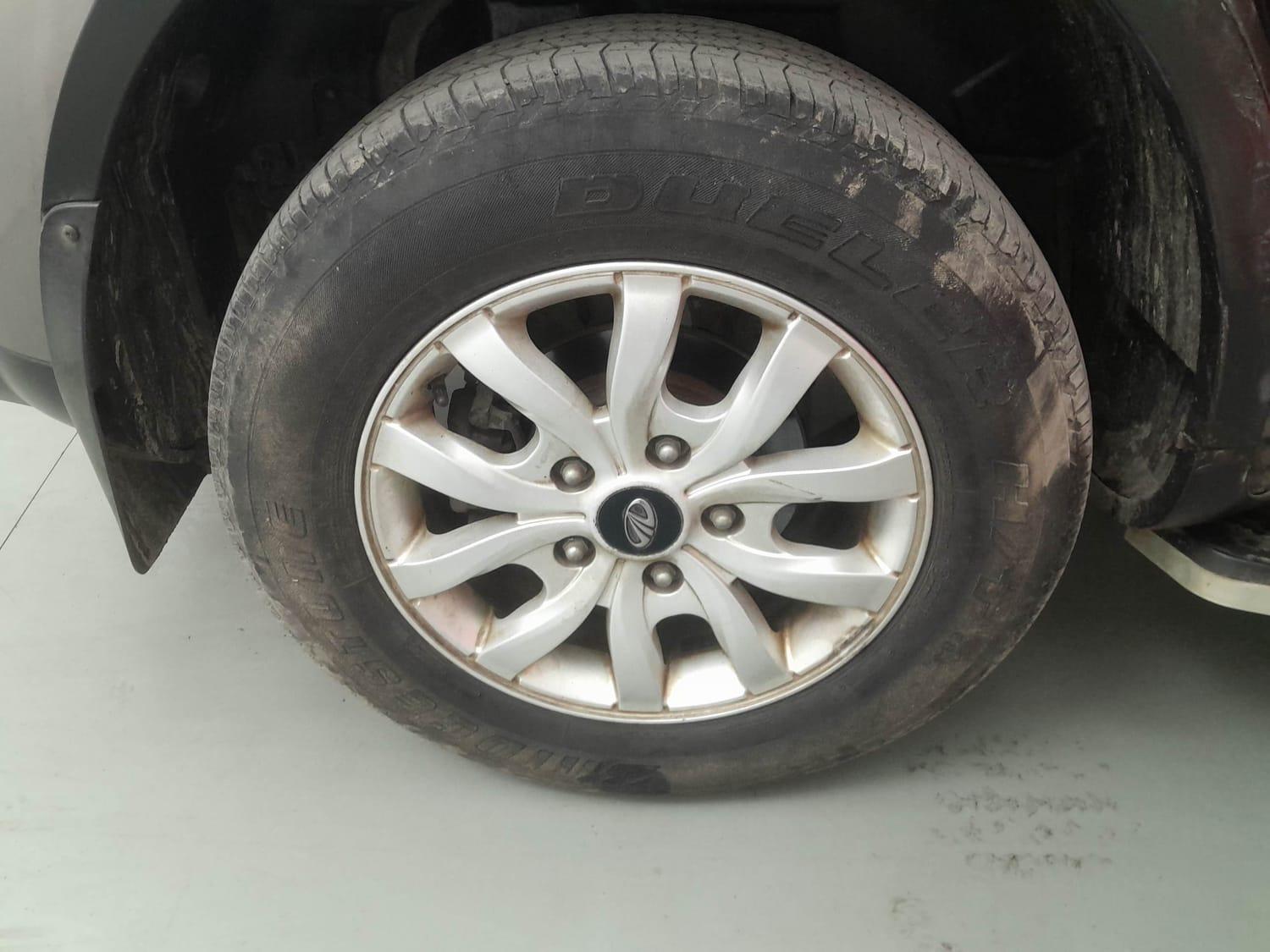 यूज़्ड 2017 महिंद्रा एक्सयूवी500, Pune 32 यूज़्ड 2017 महिंद्रा एक्सयूवी500, Pune 32