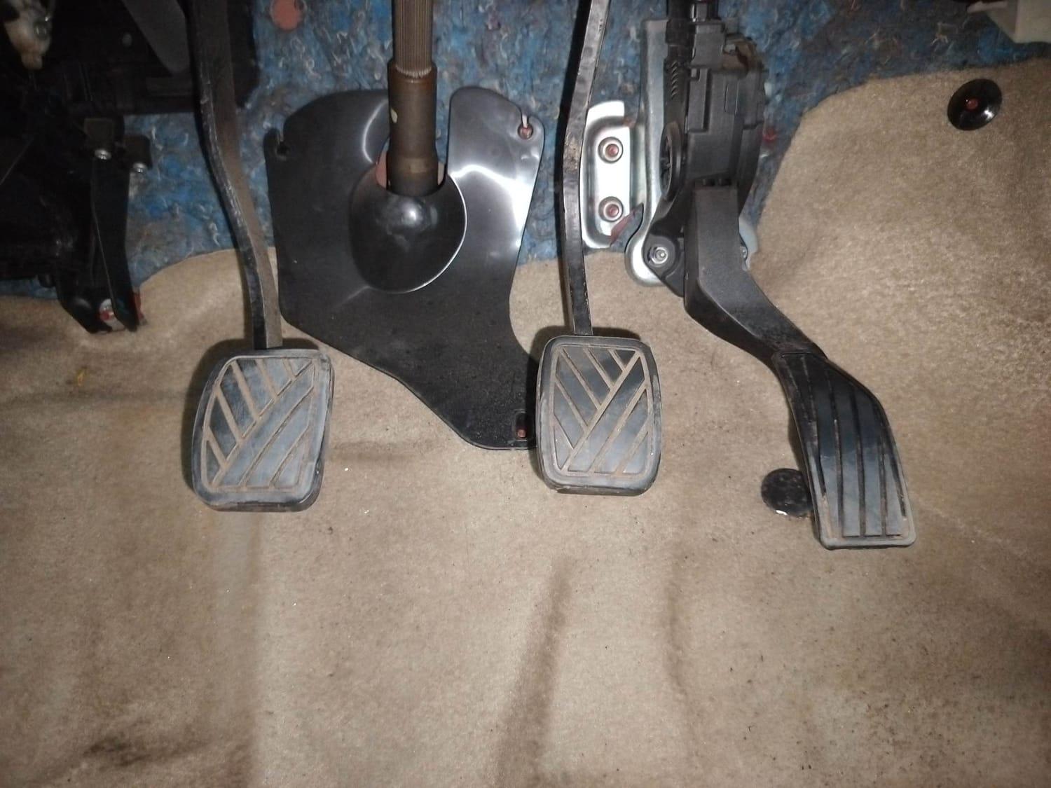 यूज़्ड 2014 मारुति सुजुकी अर्टिगा, Coimbatore 25 यूज़्ड 2014 मारुति सुजुकी अर्टिगा, Coimbatore 25