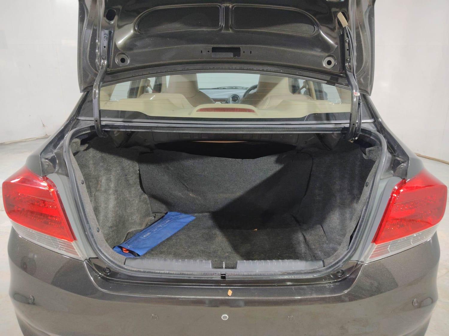 यूज़्ड 2016 होंडा अमेज़, Kochi Ernakulam 24 यूज़्ड 2016 होंडा अमेज़, Kochi Ernakulam 24