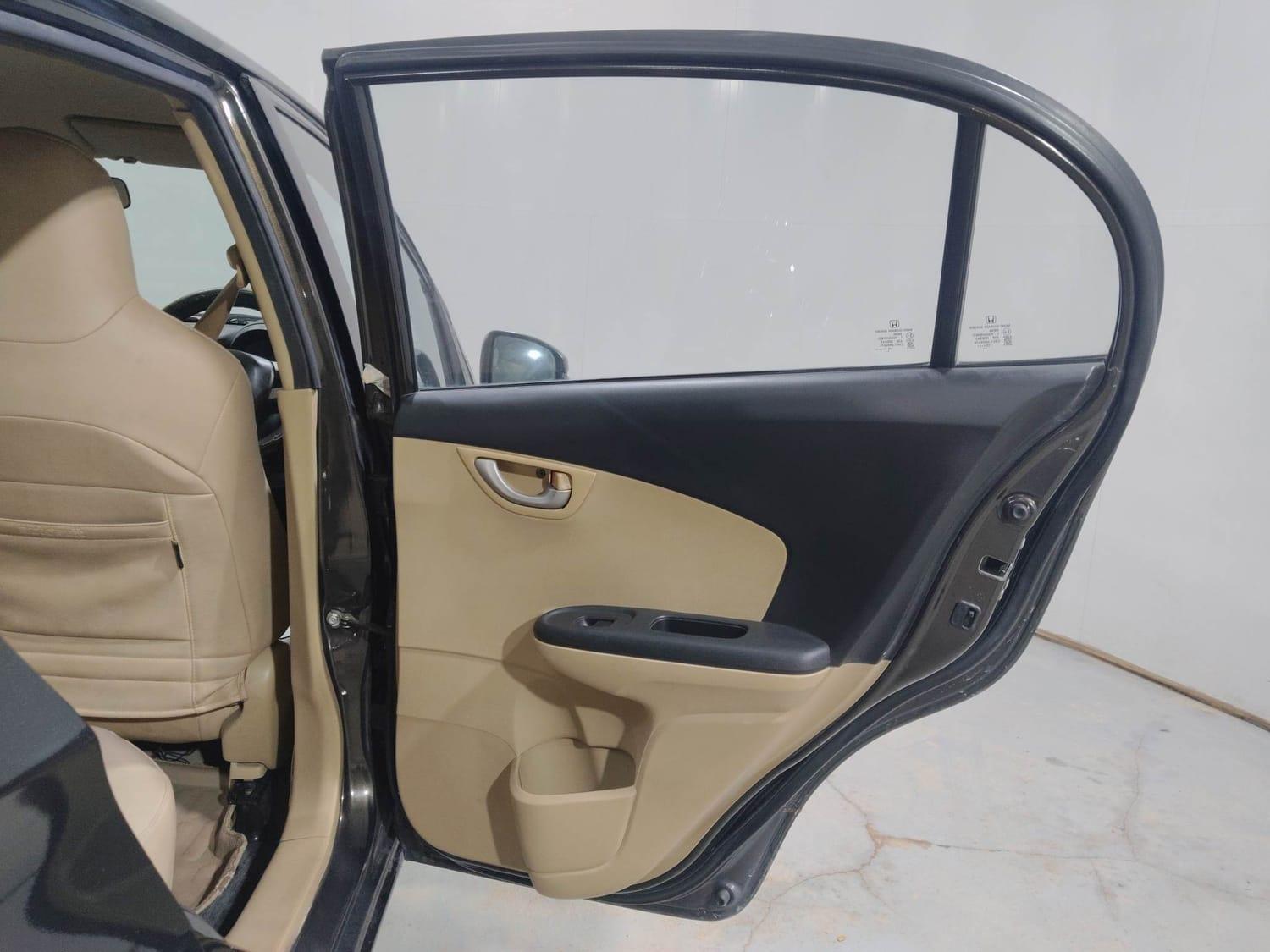 यूज़्ड 2016 होंडा अमेज़, Kochi Ernakulam 19 यूज़्ड 2016 होंडा अमेज़, Kochi Ernakulam 19