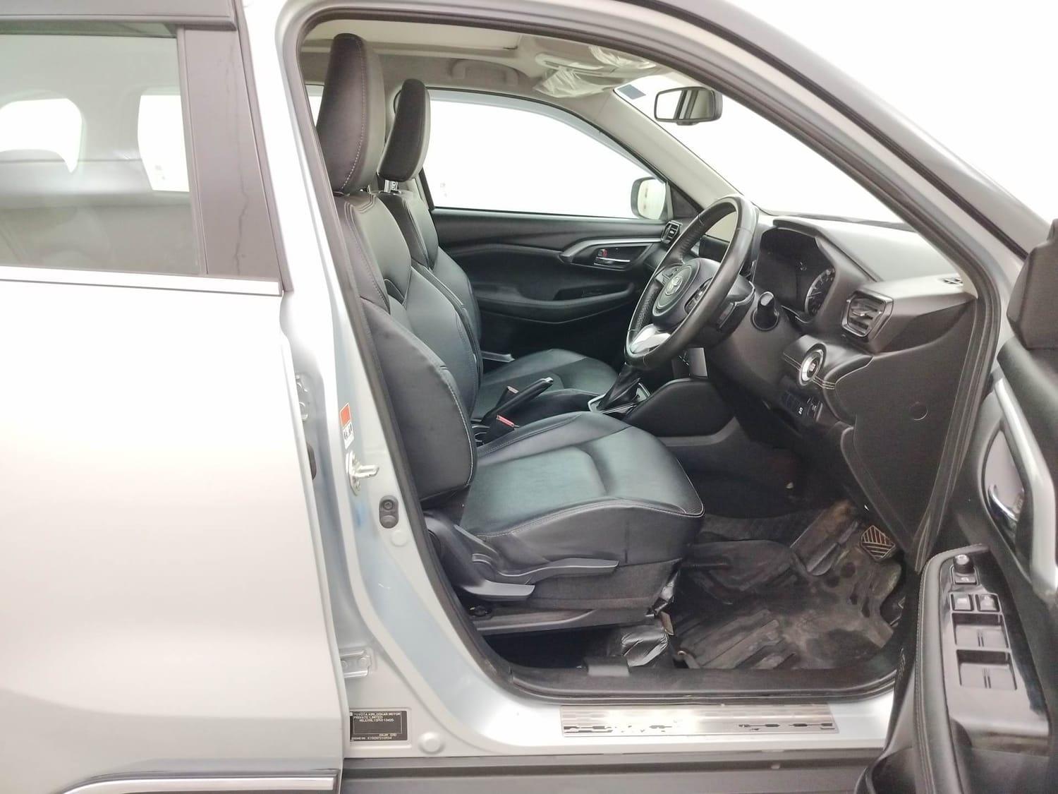 यूज़्ड 2023 टोयोटा अर्बन क्रूजर हैयडर, Coimbatore 16 यूज़्ड 2023 टोयोटा अर्बन क्रूजर हैयडर, Coimbatore 16