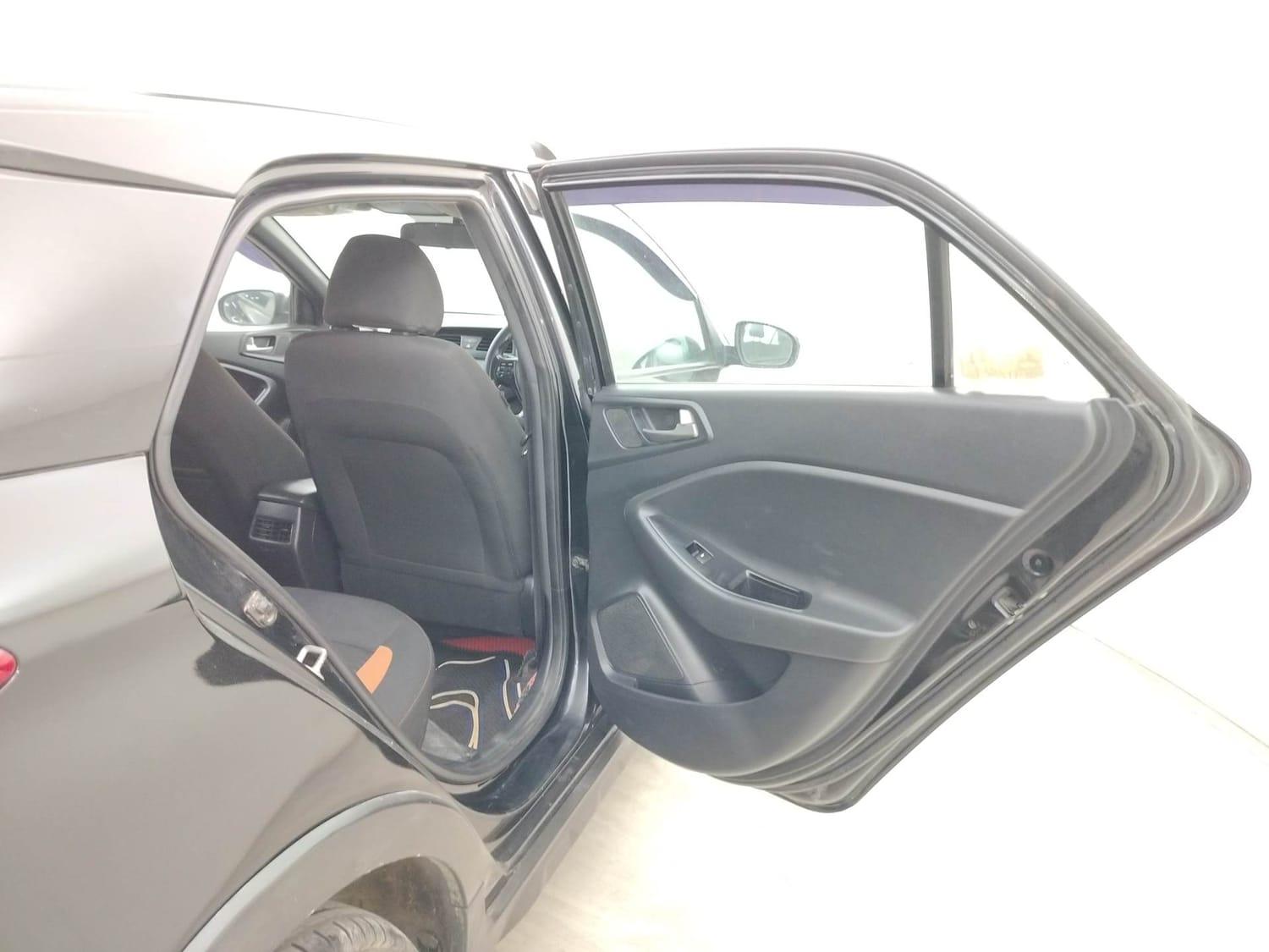 यूज़्ड 2017 ह्युंडई आई20 एक्टिव, Coimbatore 19 यूज़्ड 2017 ह्युंडई आई20 एक्टिव, Coimbatore 19