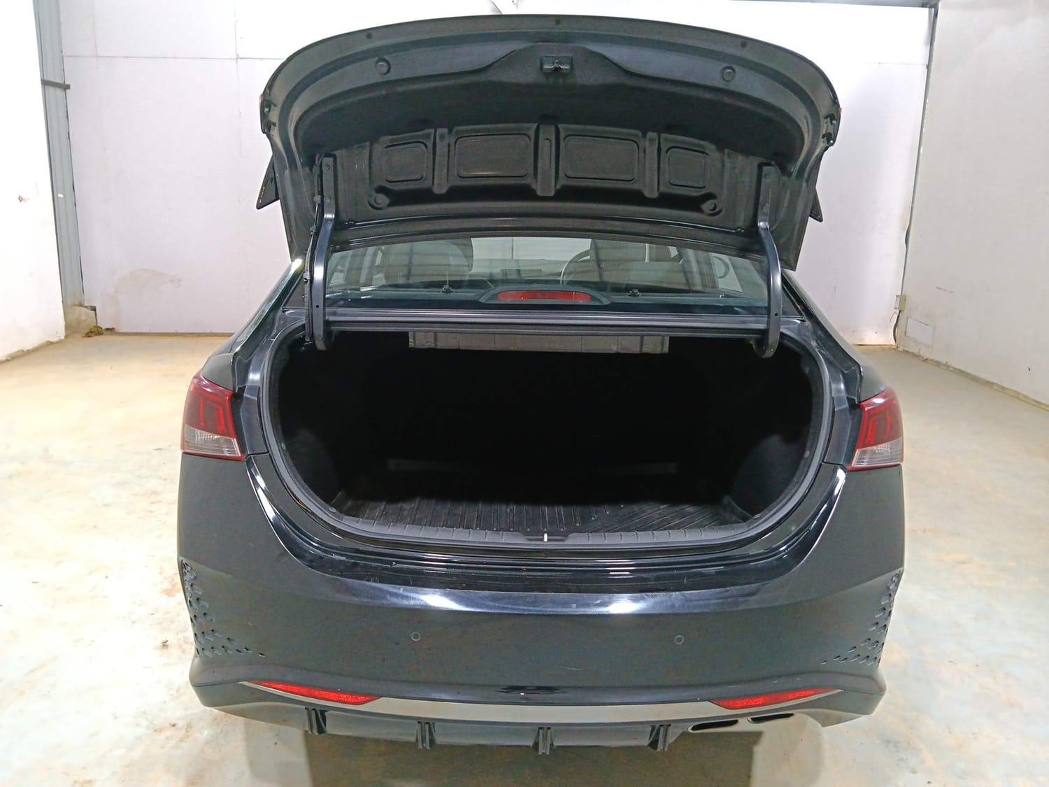 यूज़्ड 2022 ह्युंडई वरना, Kochi Ernakulam 23 यूज़्ड 2022 ह्युंडई वरना, Kochi Ernakulam 23