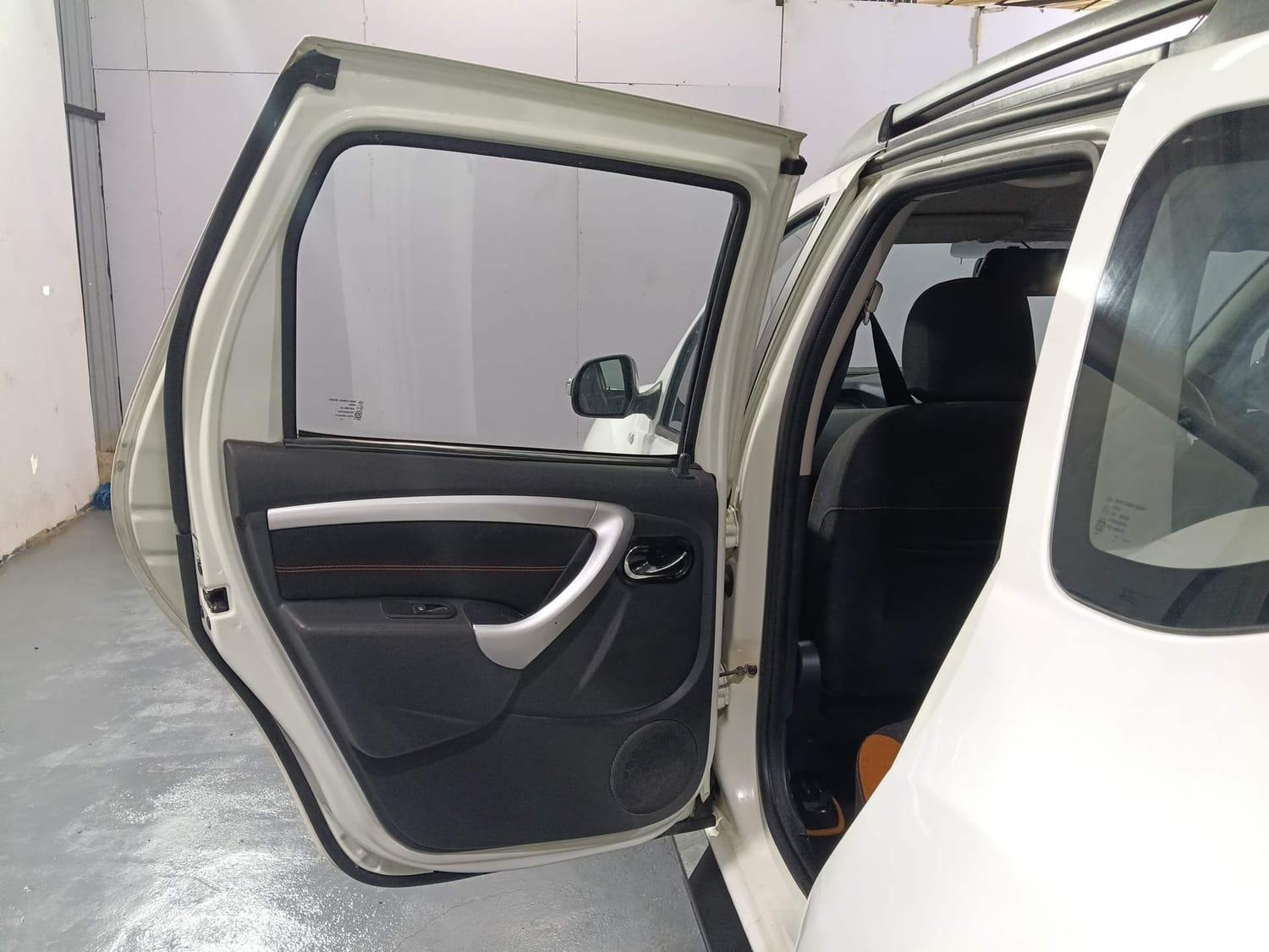 यूज़्ड 2015 रेनो डस्टर, Kochi Ernakulam 21 यूज़्ड 2015 रेनो डस्टर, Kochi Ernakulam 21