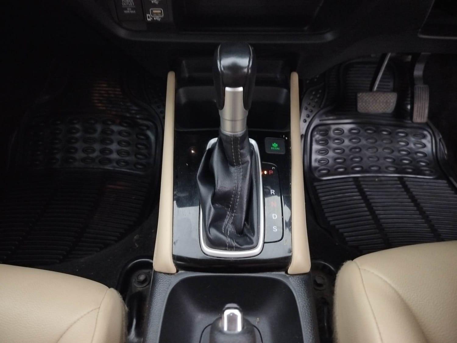 यूज़्ड 2023 होंडा सिटी ज़ेडएक्स, Coimbatore 15 यूज़्ड 2023 होंडा सिटी ज़ेडएक्स, Coimbatore 15