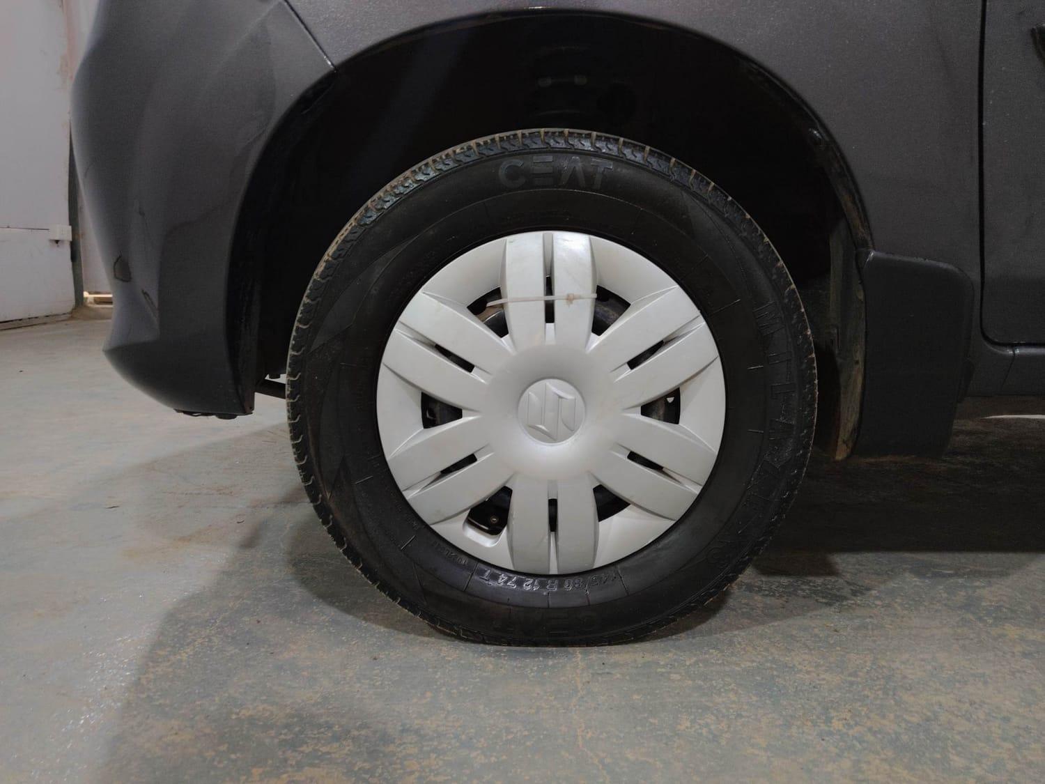 यूज़्ड 2013 मारुति सुजुकी अल्टो 800, Kochi Ernakulam 33 यूज़्ड 2013 मारुति सुजुकी अल्टो 800, Kochi Ernakulam 33