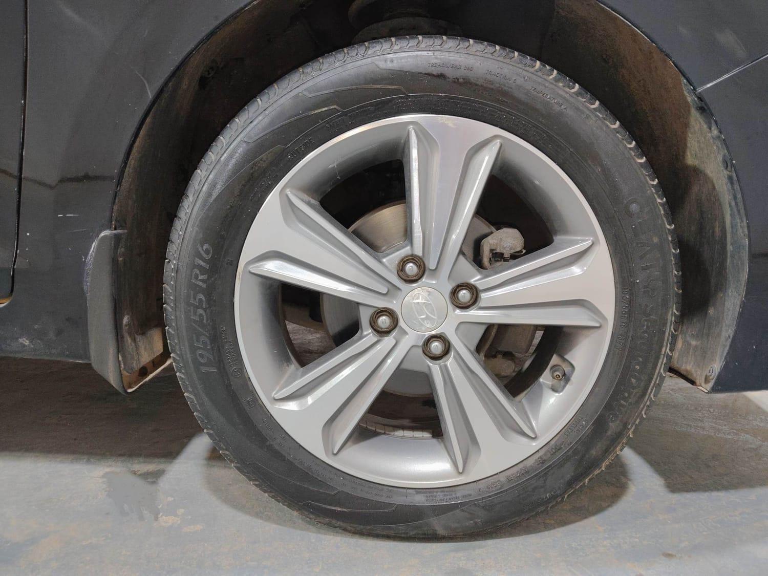 यूज़्ड 2019 ह्युंडई वरना, Kochi Ernakulam 31 यूज़्ड 2019 ह्युंडई वरना, Kochi Ernakulam 31