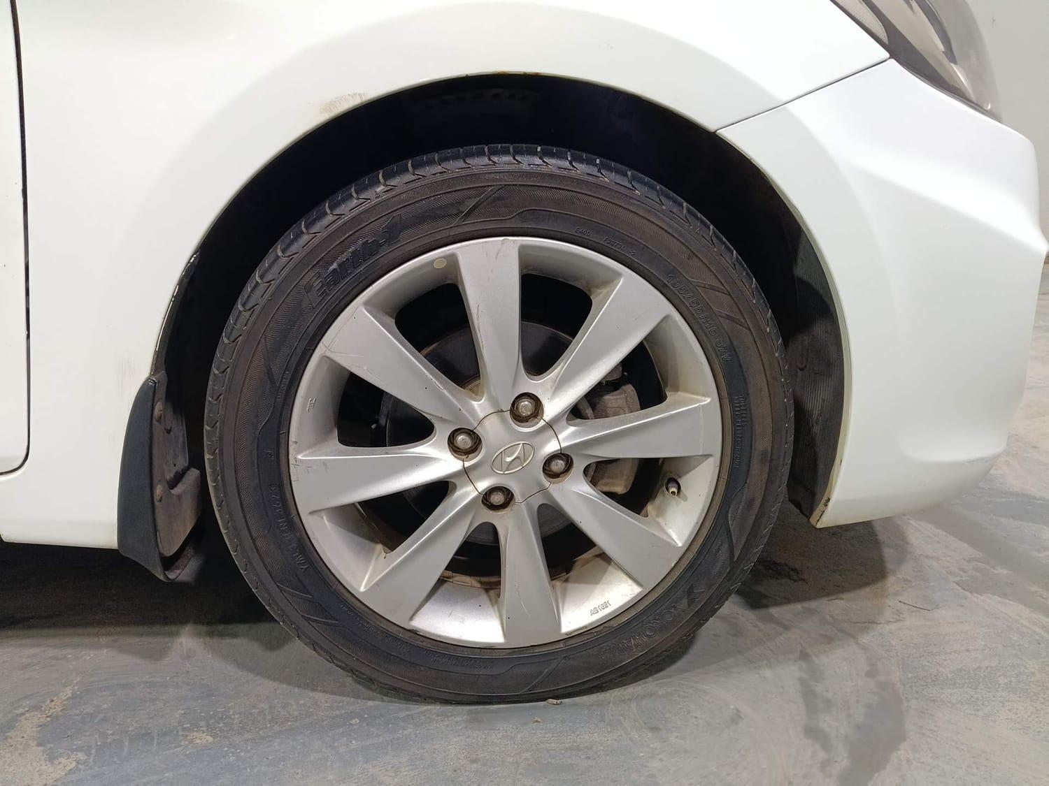 यूज़्ड 2013 ह्युंडई फ्लयूडिक वरना, Kochi Ernakulam 31 यूज़्ड 2013 ह्युंडई फ्लयूडिक वरना, Kochi Ernakulam 31