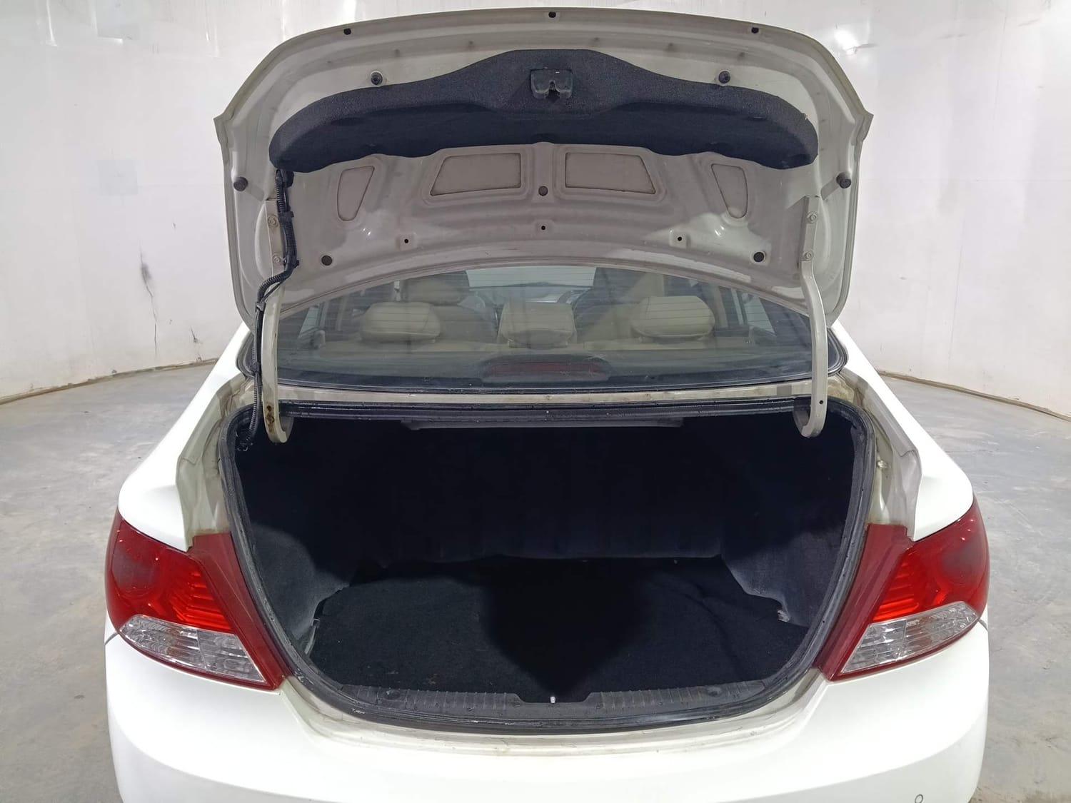 यूज़्ड 2013 ह्युंडई फ्लयूडिक वरना, Kochi Ernakulam 23 यूज़्ड 2013 ह्युंडई फ्लयूडिक वरना, Kochi Ernakulam 23