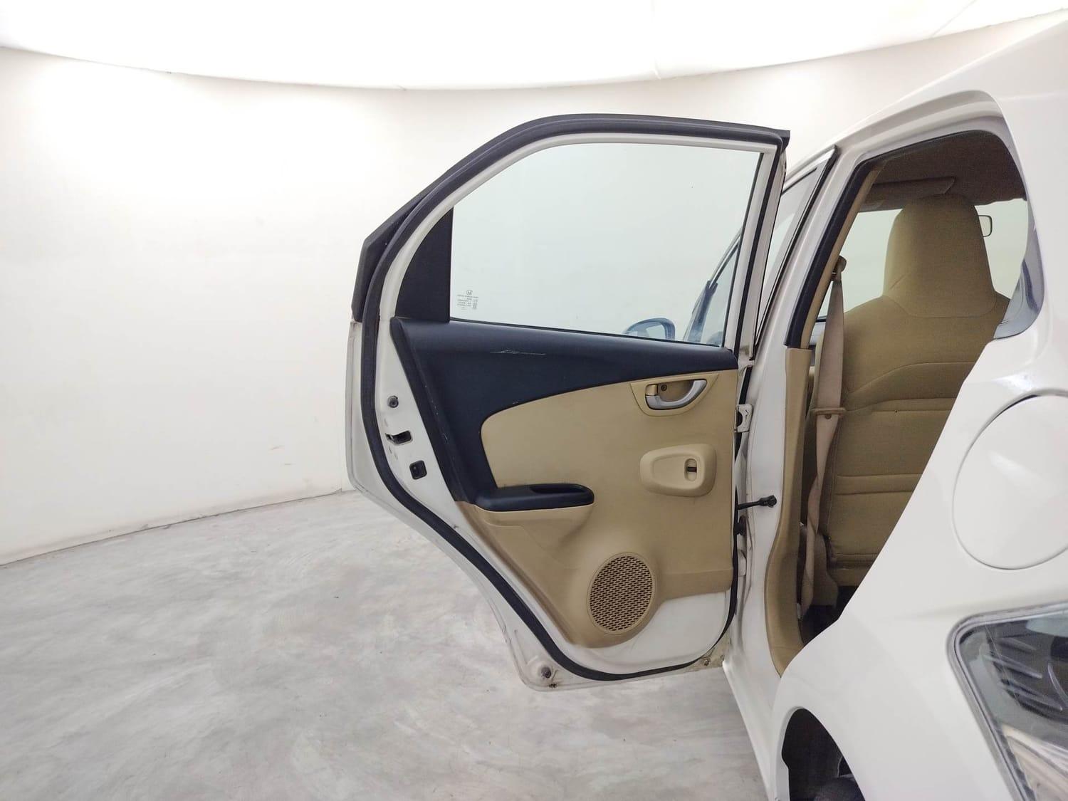 यूज़्ड 2014 होंडा ब्रियो, Coimbatore 21 यूज़्ड 2014 होंडा ब्रियो, Coimbatore 21