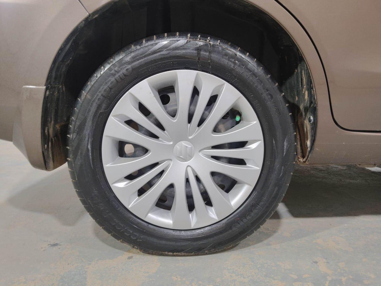 यूज़्ड 2014 मारुति सुजुकी अर्टिगा, Kochi Ernakulam 32 यूज़्ड 2014 मारुति सुजुकी अर्टिगा, Kochi Ernakulam 32