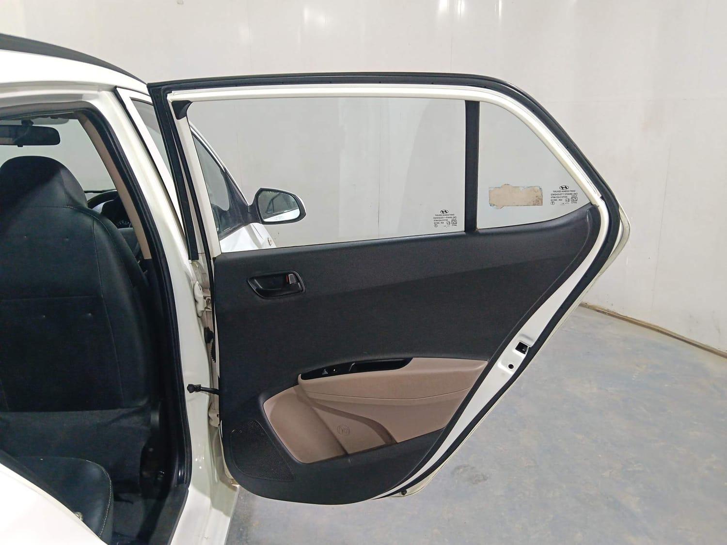 यूज़्ड 2019 ह्युंडई ग्रैंड आई10, Kochi Ernakulam 19 यूज़्ड 2019 ह्युंडई ग्रैंड आई10, Kochi Ernakulam 19