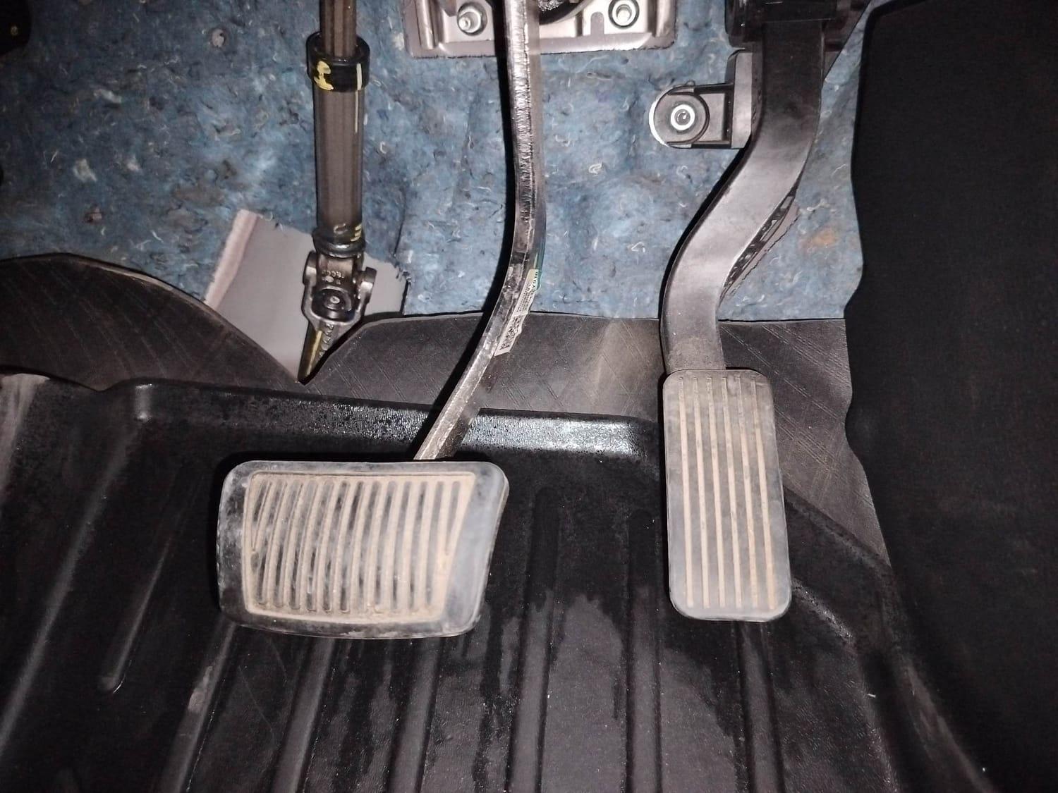 यूज़्ड 2022 किया कैरेंस, Coimbatore 25 यूज़्ड 2022 किया कैरेंस, Coimbatore 25