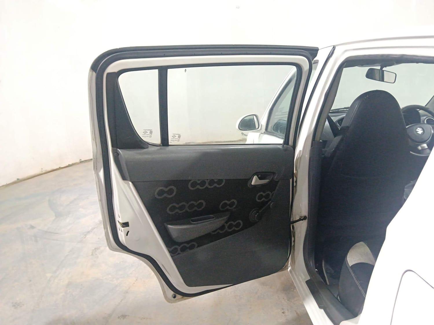 यूज़्ड 2013 मारुति सुजुकी अल्टो 800, Kochi Ernakulam 21 यूज़्ड 2013 मारुति सुजुकी अल्टो 800, Kochi Ernakulam 21