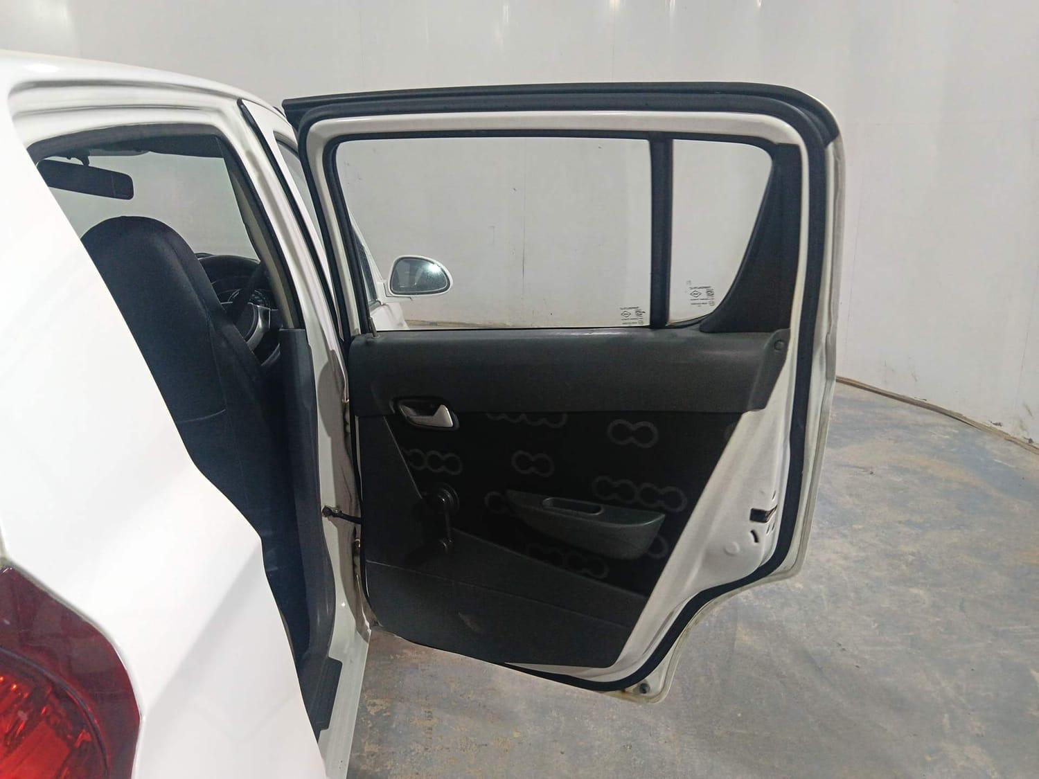 यूज़्ड 2013 मारुति सुजुकी अल्टो 800, Kochi Ernakulam 19 यूज़्ड 2013 मारुति सुजुकी अल्टो 800, Kochi Ernakulam 19