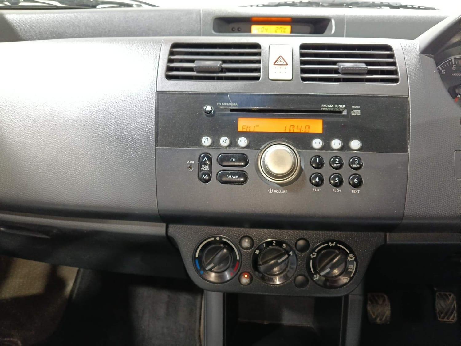 यूज़्ड 2011 मारुति सुजुकी स्विफ्ट डिज़ायर, Kochi Ernakulam 12 यूज़्ड 2011 मारुति सुजुकी स्विफ्ट डिज़ायर, Kochi Ernakulam 12