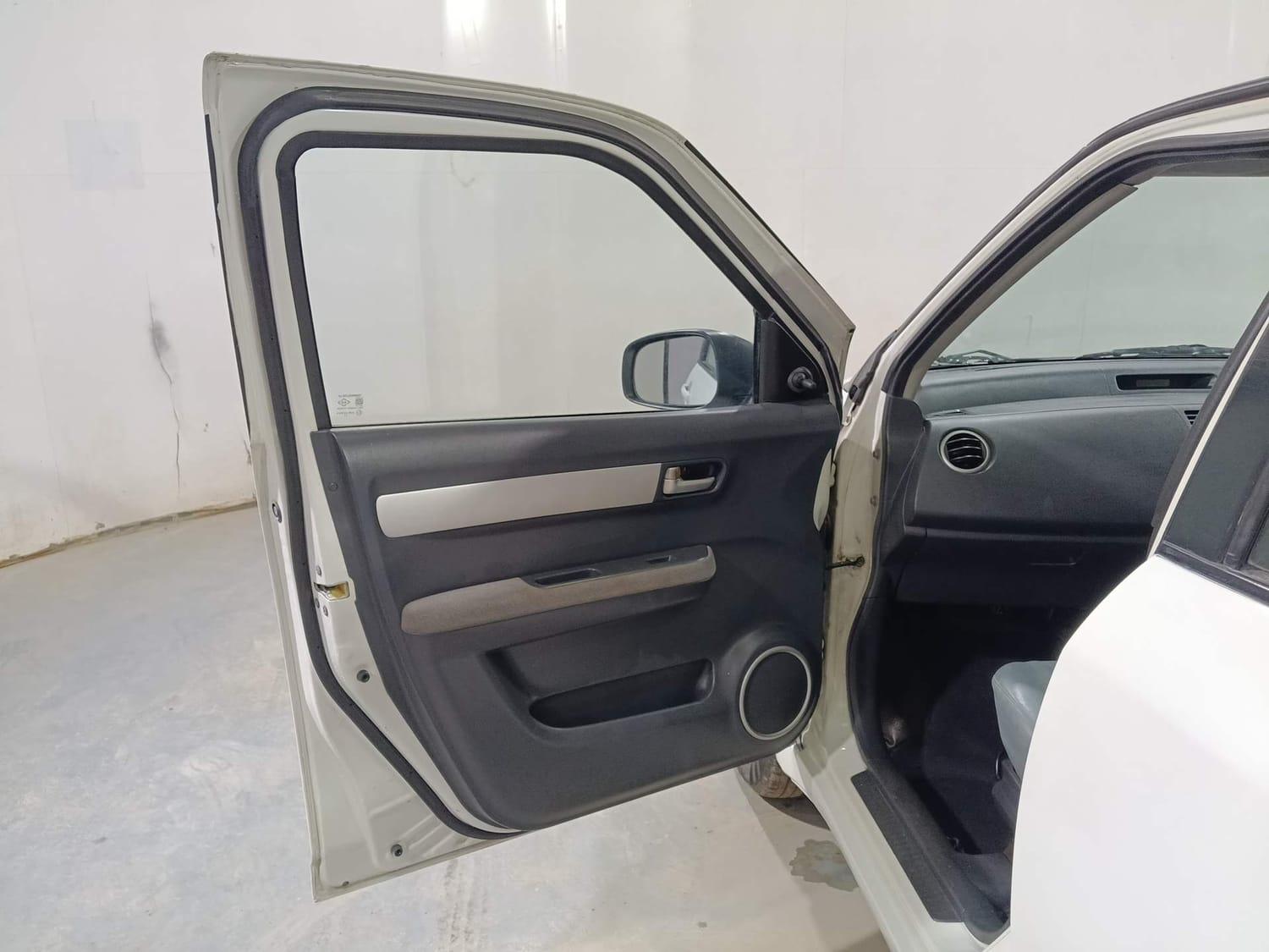 यूज़्ड 2011 मारुति सुजुकी स्विफ्ट डिज़ायर, Kochi Ernakulam 20 यूज़्ड 2011 मारुति सुजुकी स्विफ्ट डिज़ायर, Kochi Ernakulam 20