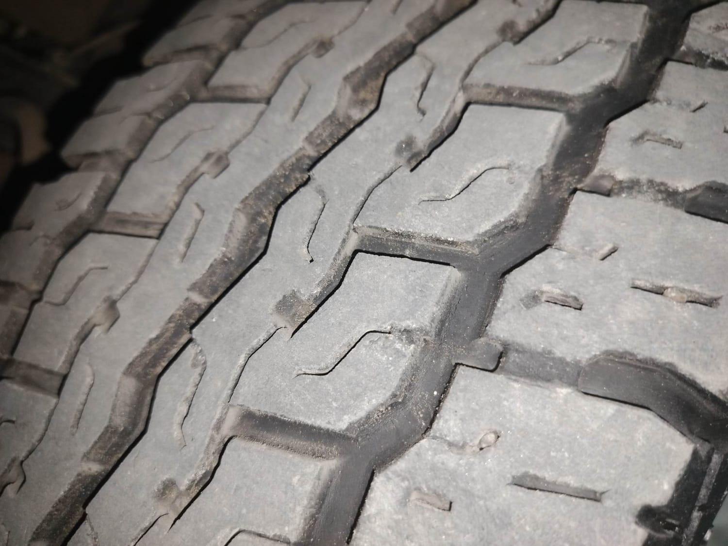 यूज़्ड 2018 महिंद्रा टीयूवी300, Coimbatore 35 यूज़्ड 2018 महिंद्रा टीयूवी300, Coimbatore 35