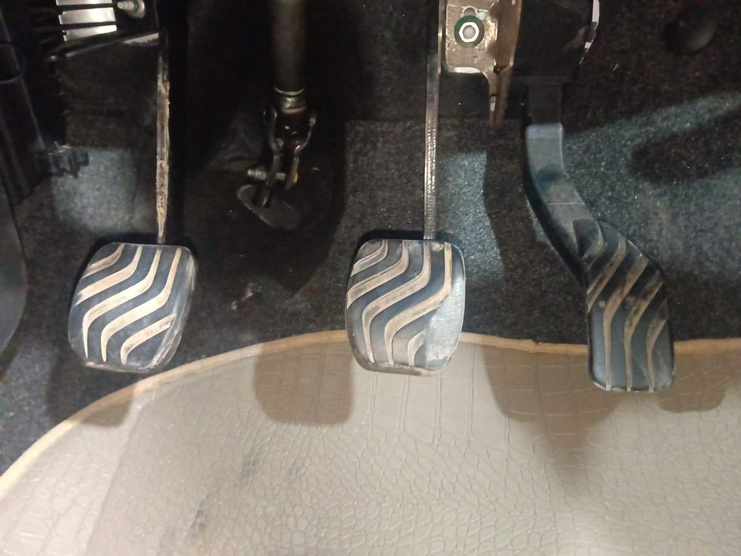 यूज़्ड 2015 रेनो क्विड, Kochi Ernakulam 25 यूज़्ड 2015 रेनो क्विड, Kochi Ernakulam 25