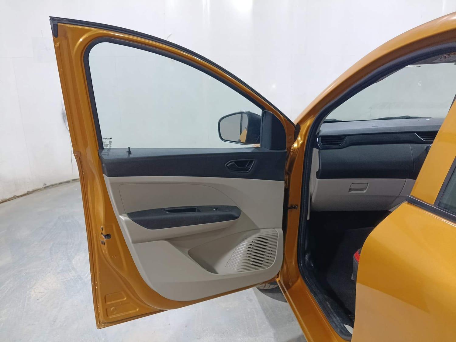 यूज़्ड 2020 रेनो ट्राइबर, Kochi Ernakulam 20 यूज़्ड 2020 रेनो ट्राइबर, Kochi Ernakulam 20