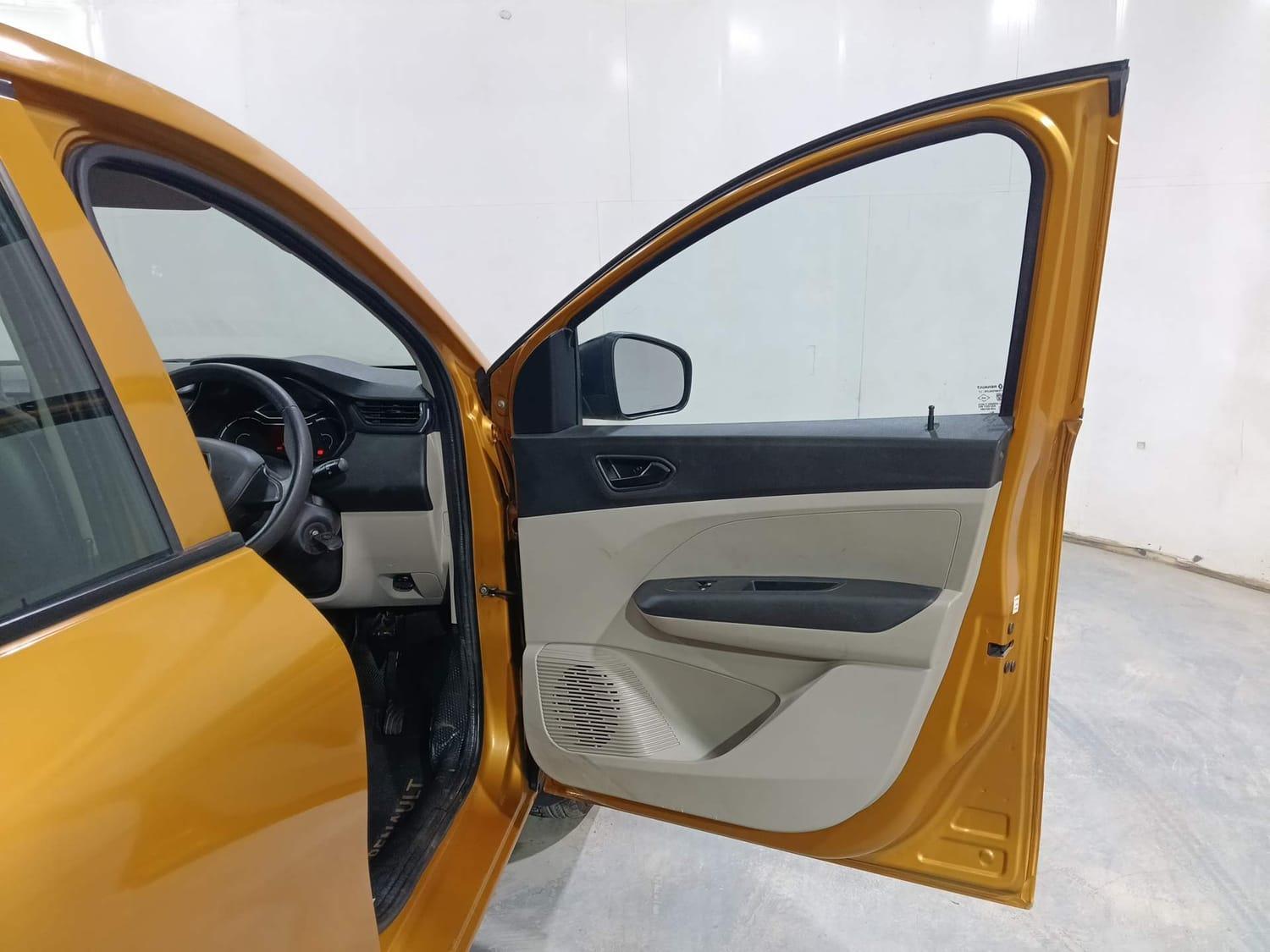 यूज़्ड 2020 रेनो ट्राइबर, Kochi Ernakulam 18 यूज़्ड 2020 रेनो ट्राइबर, Kochi Ernakulam 18