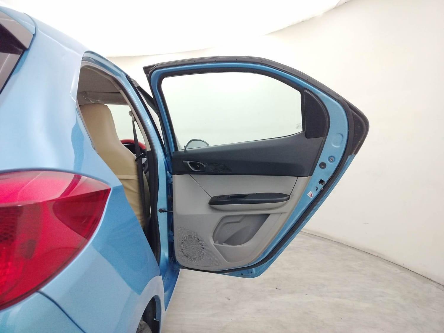 यूज़्ड 2017 टाटा टियागो, Coimbatore 19 यूज़्ड 2017 टाटा टियागो, Coimbatore 19