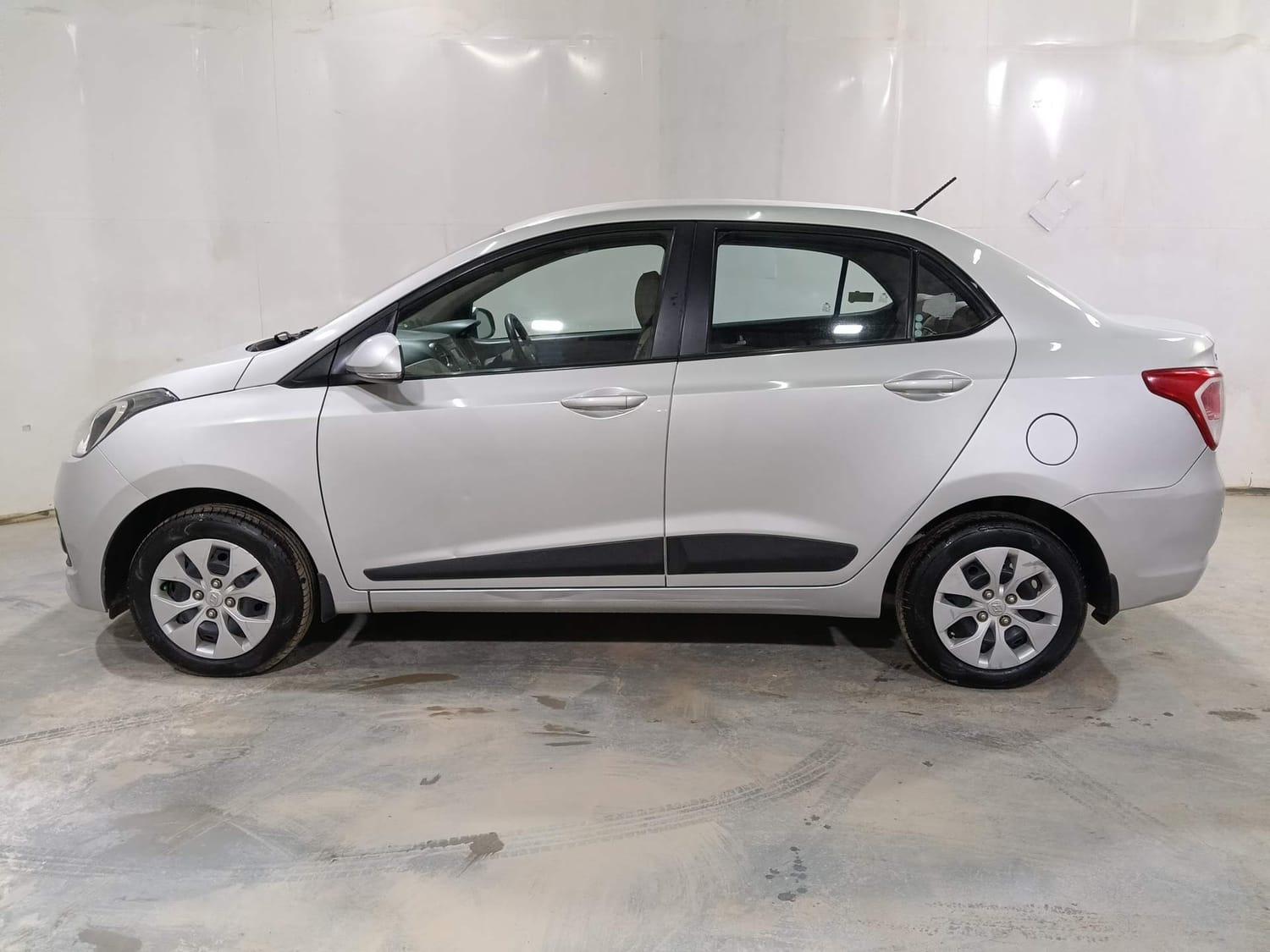 यूज़्ड 2016 ह्युंडई एक्सेंट, Kochi Ernakulam 1 यूज़्ड 2016 ह्युंडई एक्सेंट, Kochi Ernakulam 1