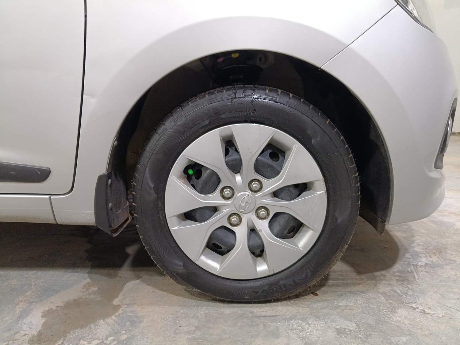 यूज़्ड 2016 ह्युंडई एक्सेंट, Kochi Ernakulam 31 यूज़्ड 2016 ह्युंडई एक्सेंट, Kochi Ernakulam 31