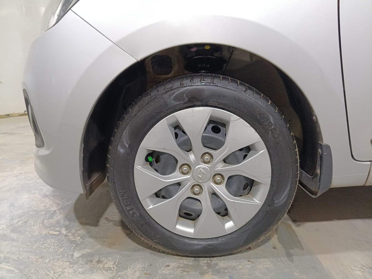 यूज़्ड 2016 ह्युंडई एक्सेंट, Kochi Ernakulam 33 यूज़्ड 2016 ह्युंडई एक्सेंट, Kochi Ernakulam 33