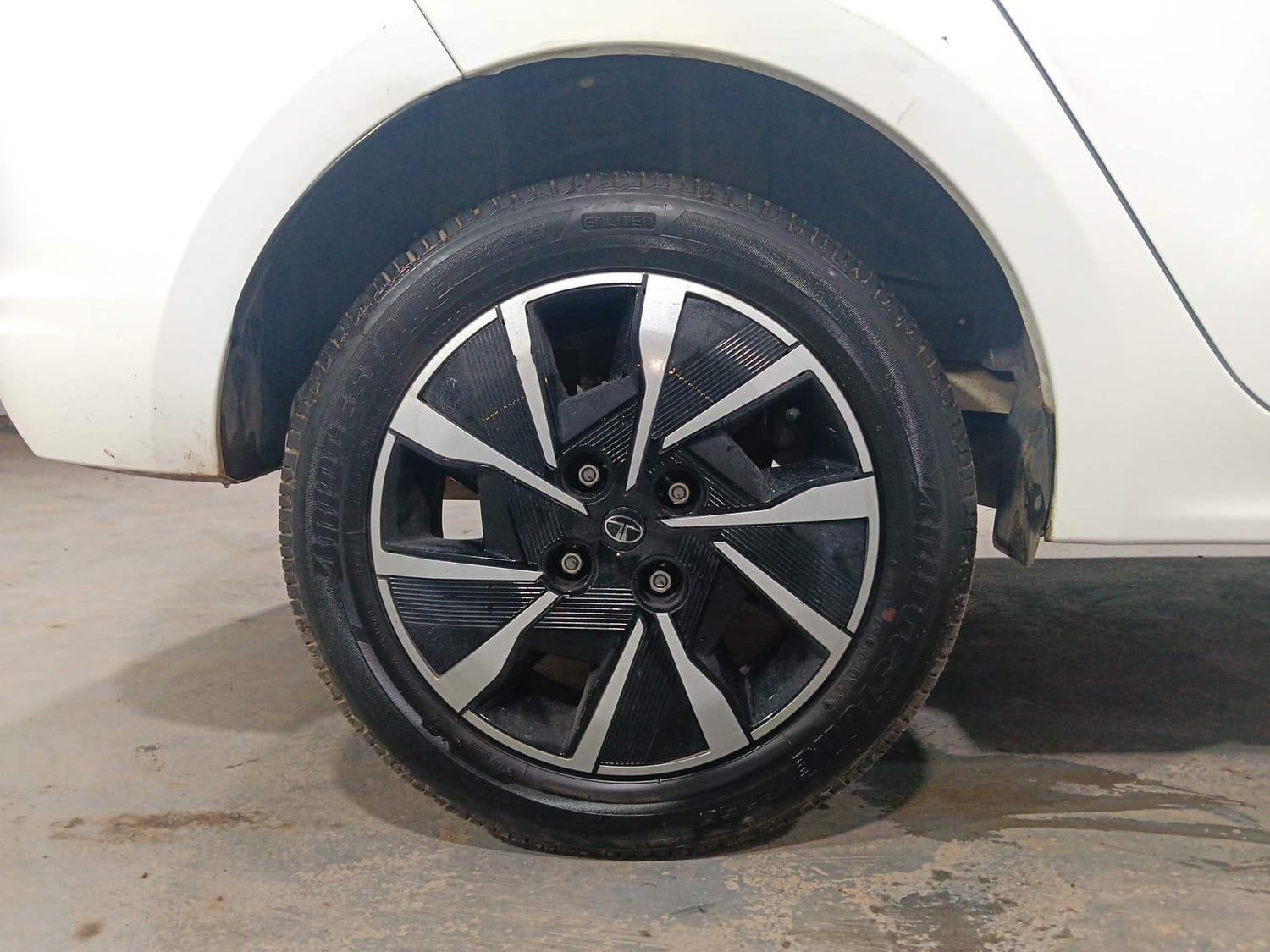 यूज़्ड 2025 टाटा टीगोर, Kochi Ernakulam 32 यूज़्ड 2025 टाटा टीगोर, Kochi Ernakulam 32