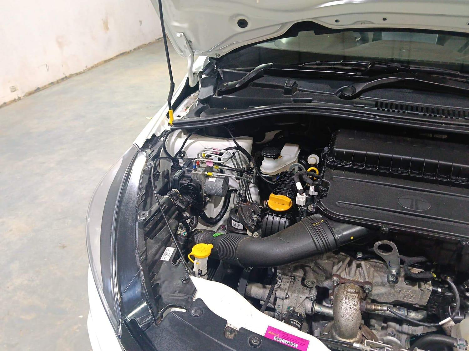 यूज़्ड 2025 टाटा टीगोर, Kochi Ernakulam 30 यूज़्ड 2025 टाटा टीगोर, Kochi Ernakulam 30