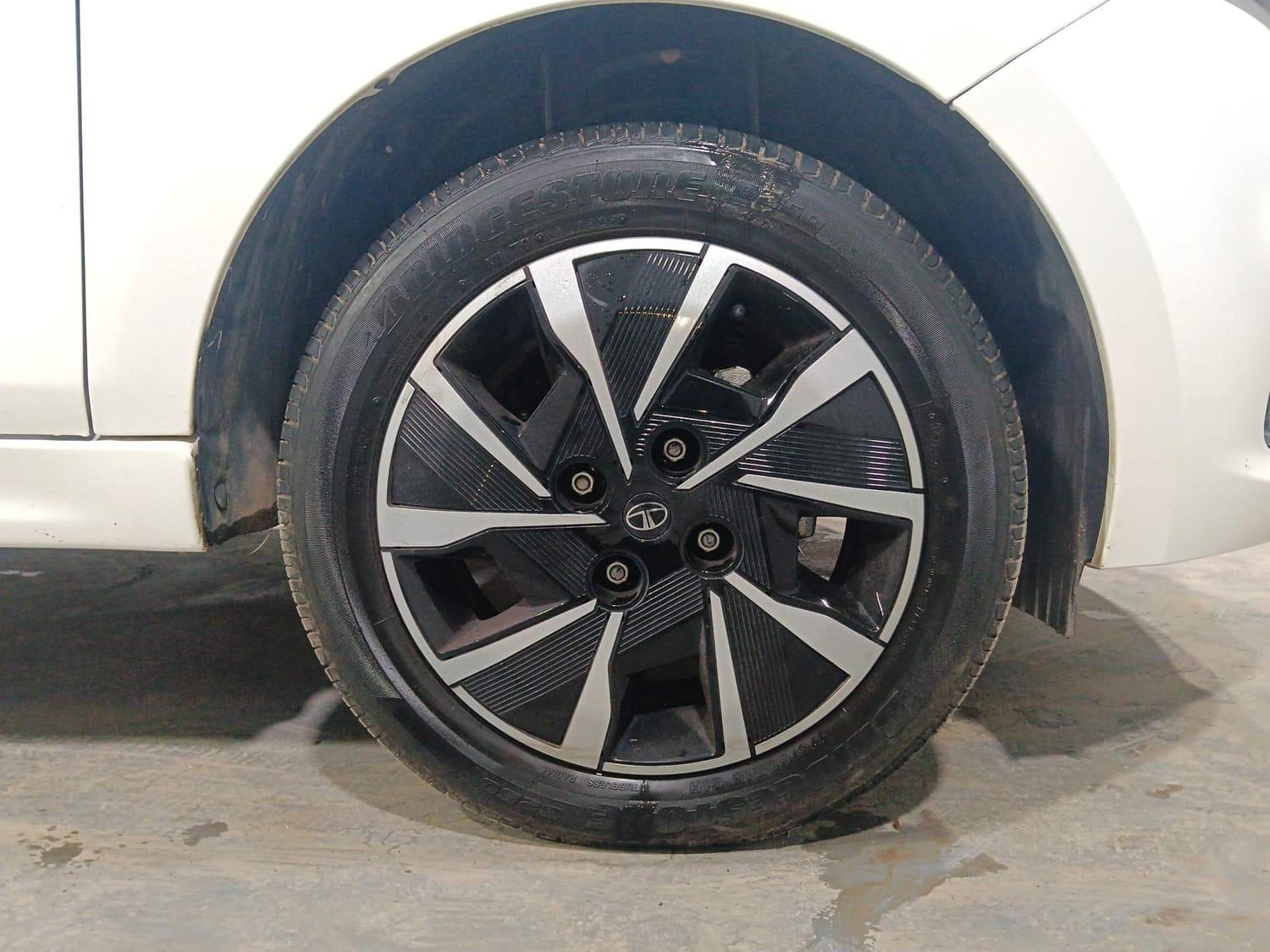 यूज़्ड 2025 टाटा टीगोर, Kochi Ernakulam 31 यूज़्ड 2025 टाटा टीगोर, Kochi Ernakulam 31