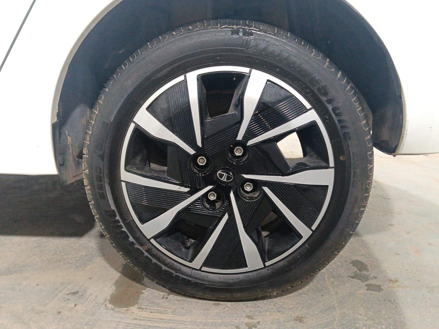 यूज़्ड 2025 टाटा टीगोर, Kochi Ernakulam 34 यूज़्ड 2025 टाटा टीगोर, Kochi Ernakulam 34