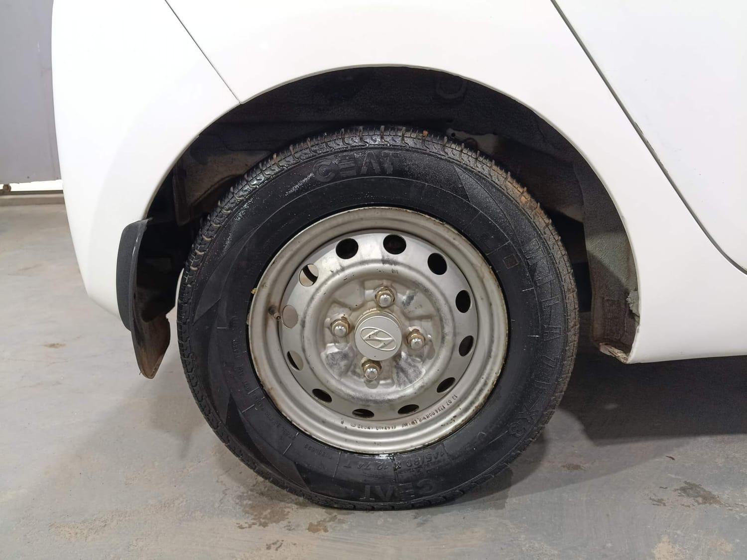 यूज़्ड 2013 ह्युंडई इऑन, Kochi Ernakulam 32 यूज़्ड 2013 ह्युंडई इऑन, Kochi Ernakulam 32