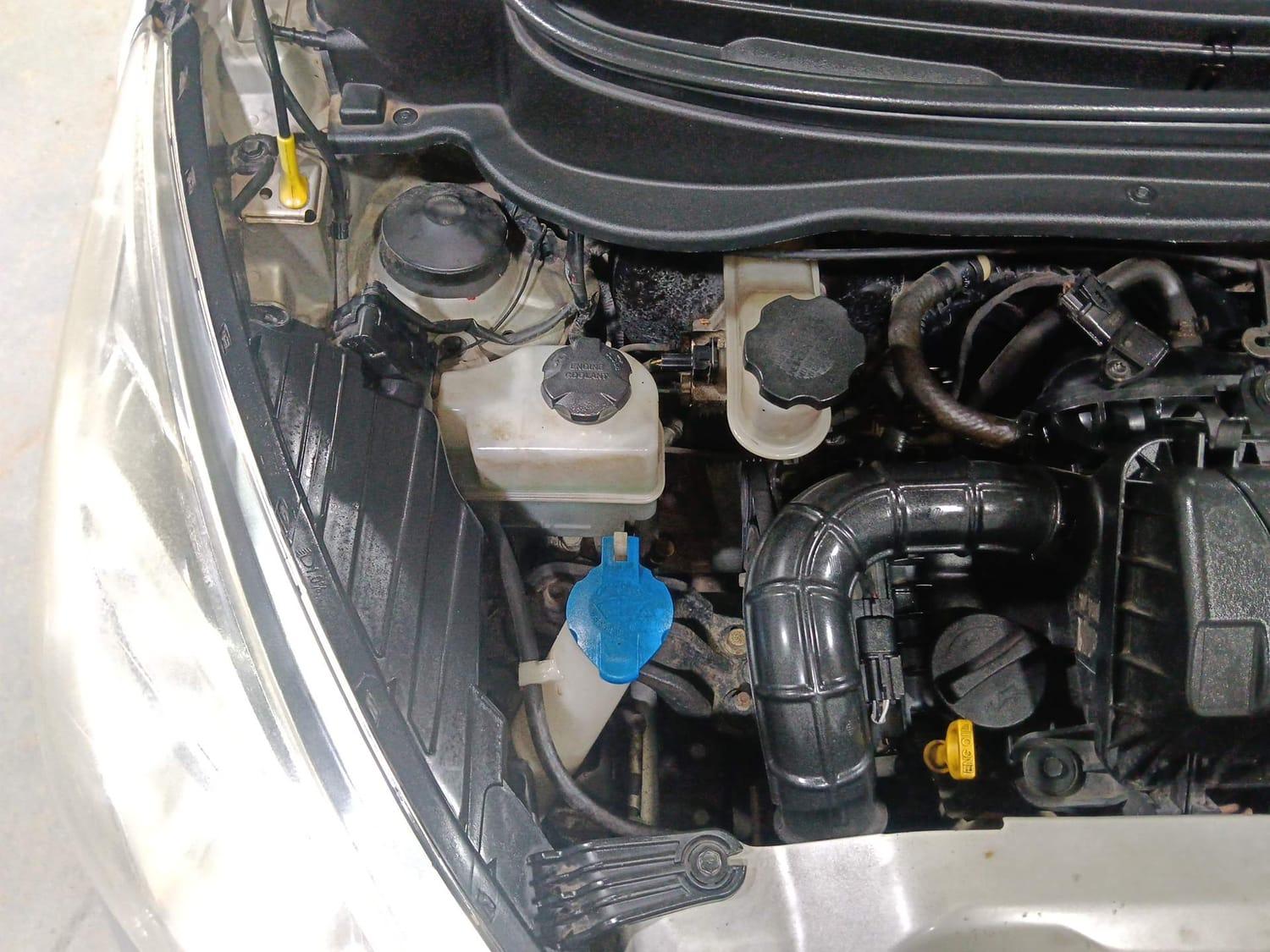 यूज़्ड 2013 ह्युंडई इऑन, Kochi Ernakulam 28 यूज़्ड 2013 ह्युंडई इऑन, Kochi Ernakulam 28