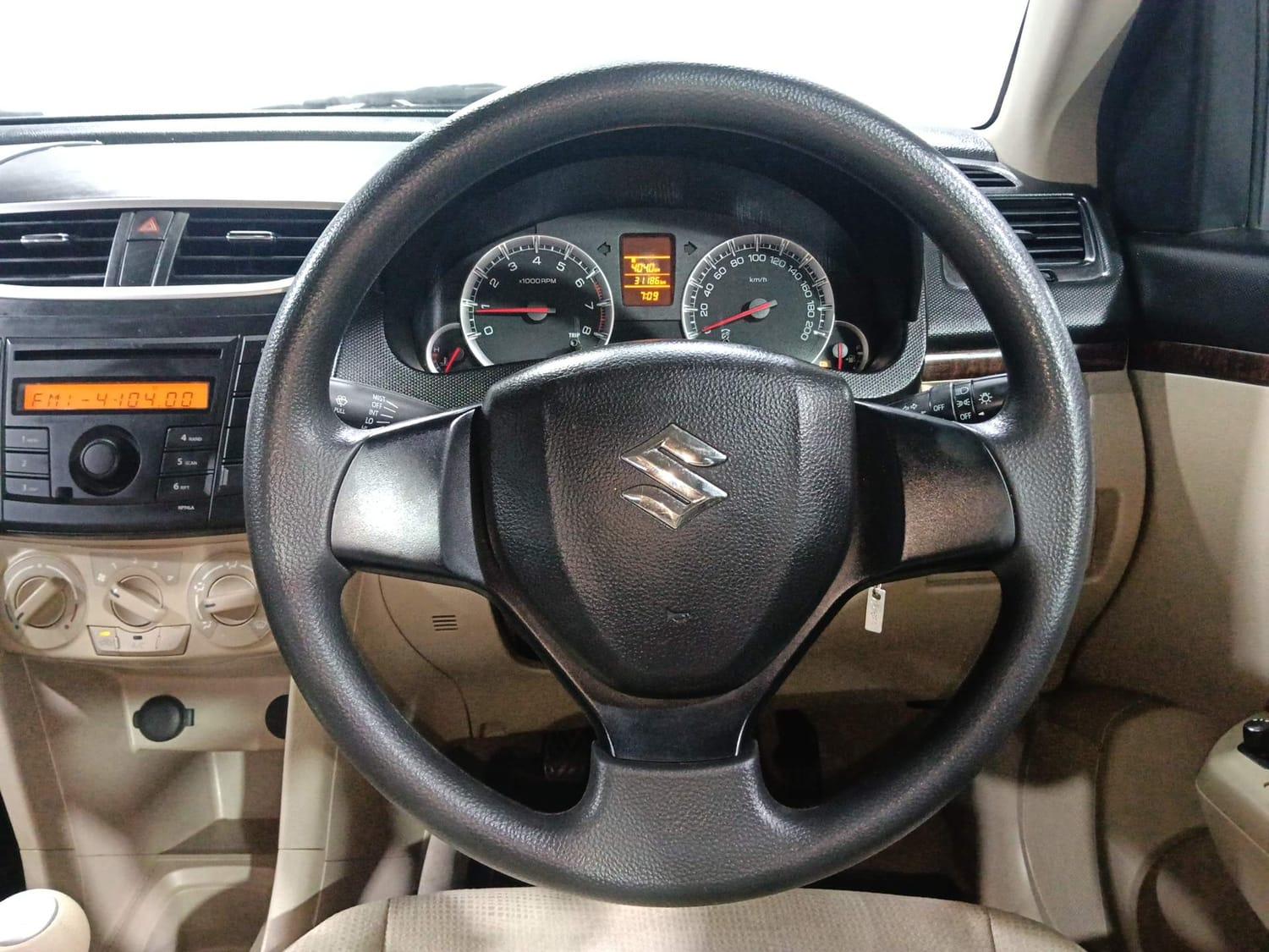 यूज़्ड 2012 मारुति सुजुकी स्विफ्ट डिज़ायर, Kochi Ernakulam 13 यूज़्ड 2012 मारुति सुजुकी स्विफ्ट डिज़ायर, Kochi Ernakulam 13