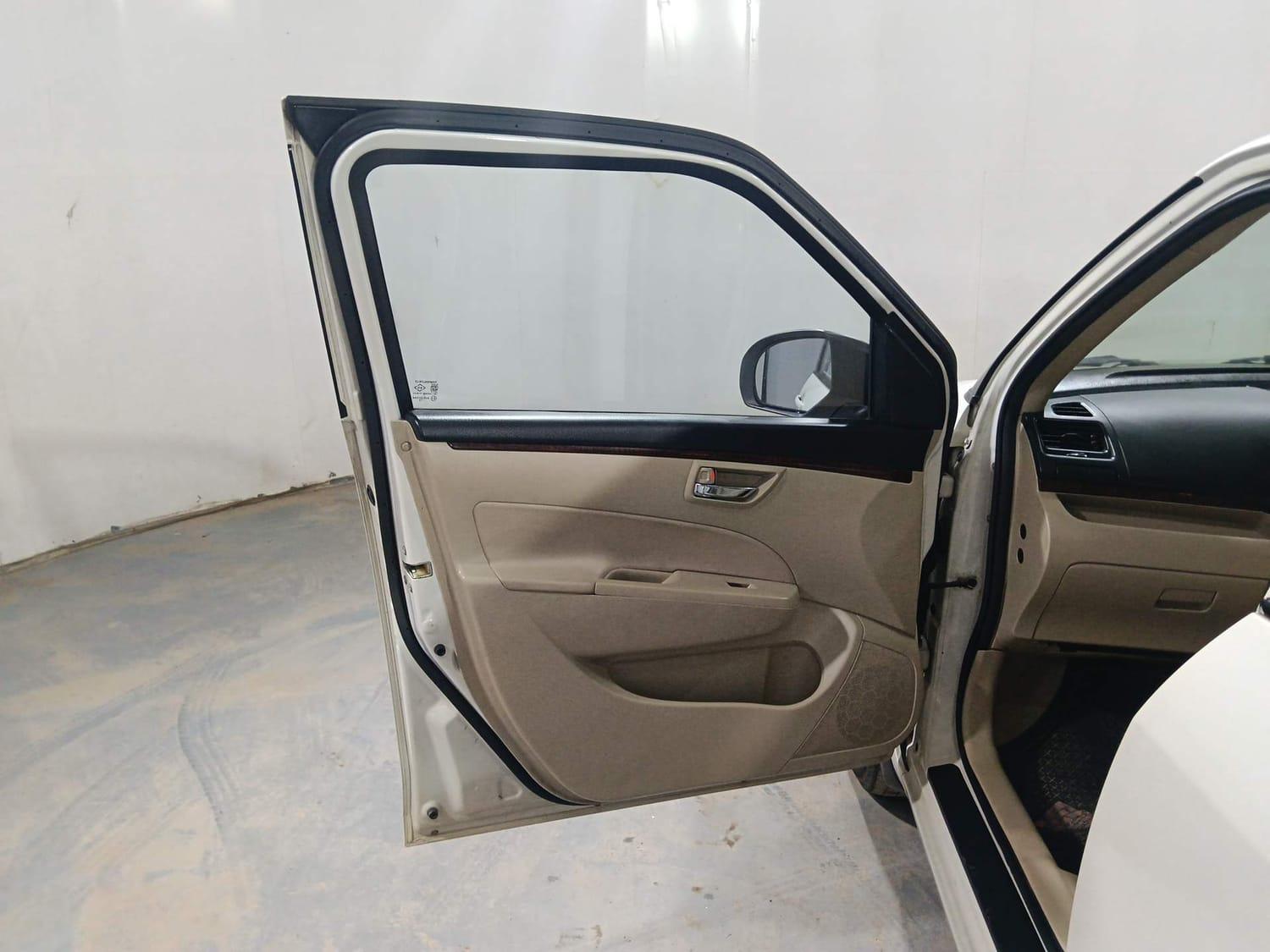 यूज़्ड 2012 मारुति सुजुकी स्विफ्ट डिज़ायर, Kochi Ernakulam 20 यूज़्ड 2012 मारुति सुजुकी स्विफ्ट डिज़ायर, Kochi Ernakulam 20